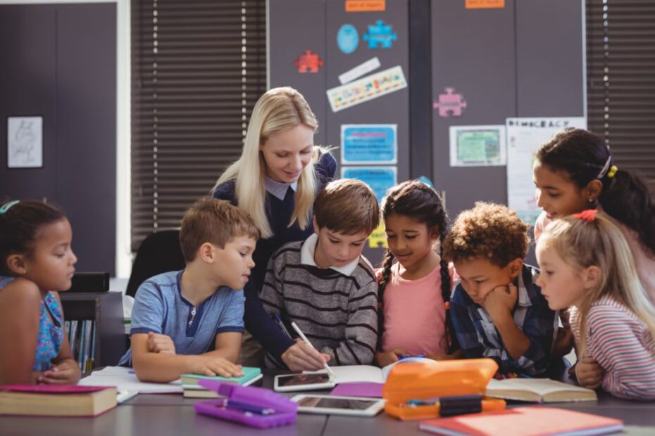 5 Inclusive Classroom Strategies To Build A Safe Community | Everfi