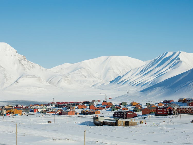 Photos Show Life In Longyearbyen, The World'S Northernmost Town